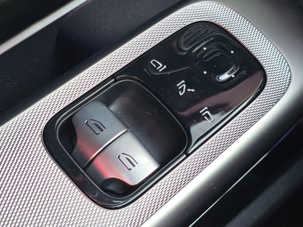 New 2027 Obsidian Black Metallic Mercedes-Benz CLE 450 image 25