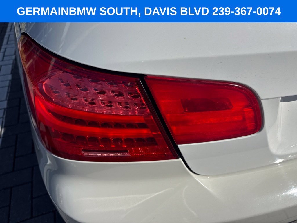 Used 2011 Alpine White BMW 335i image 19