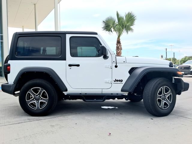 Used 2023 White Jeep Sport S image 8