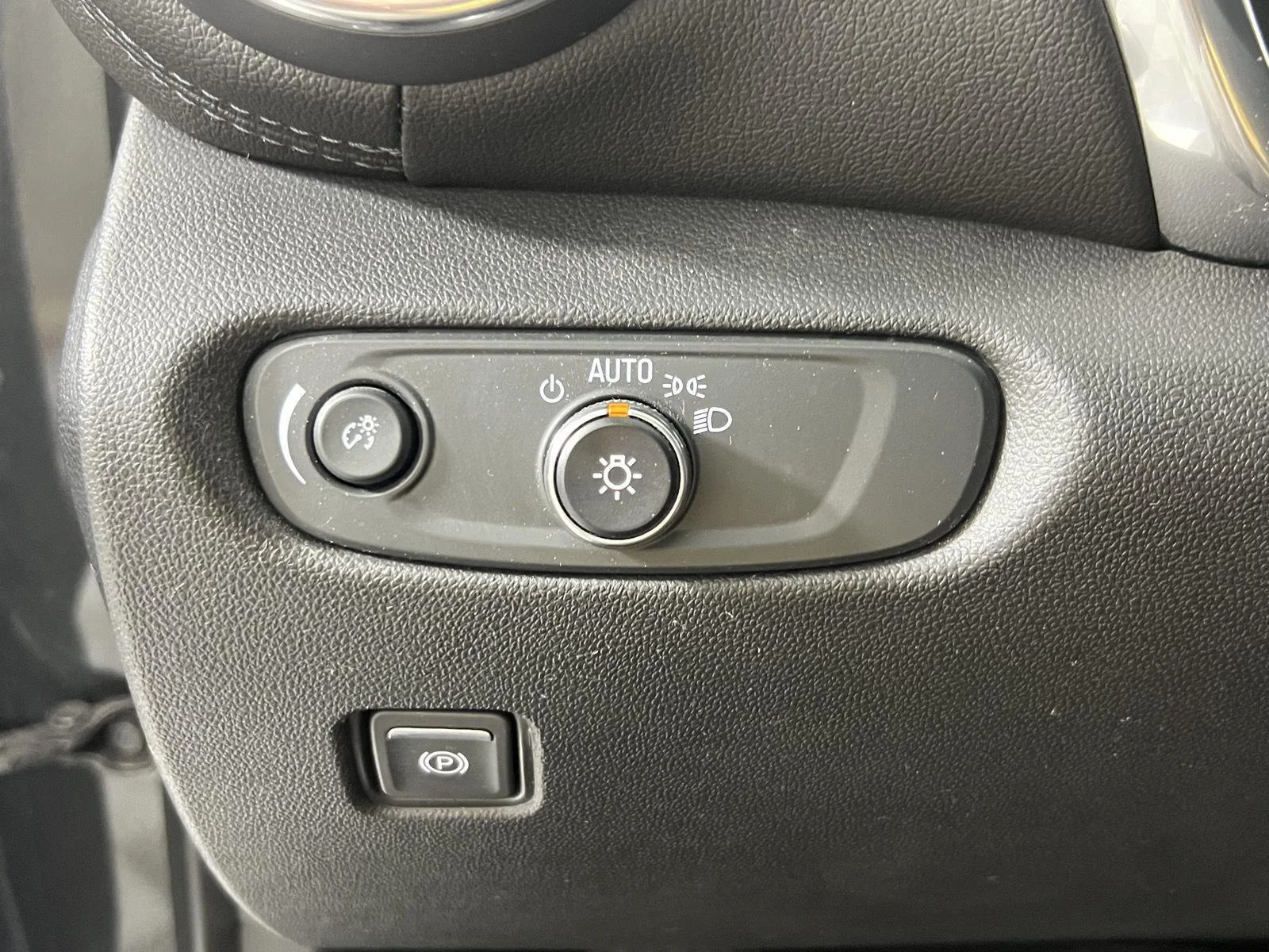 Used 2020 Nightfall Gray Metallic Chevrolet LT image 16