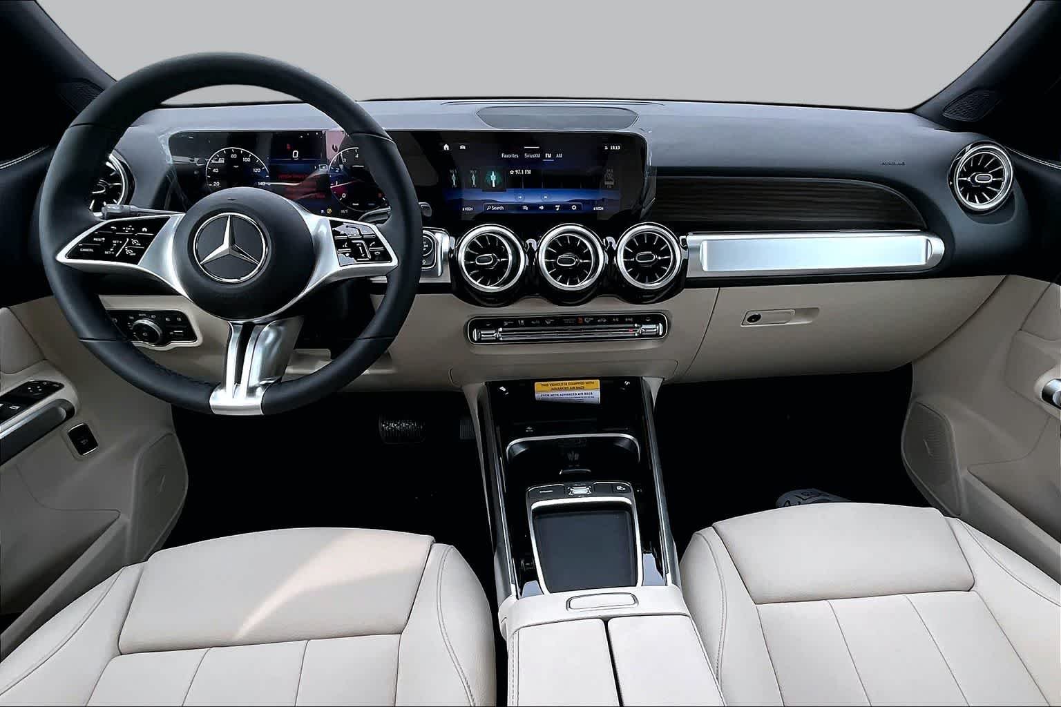 New 2026 Polar White Mercedes-Benz GLB 250 image 8