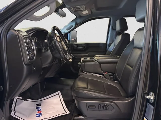 Used 2022 Black Chevrolet LT image 10