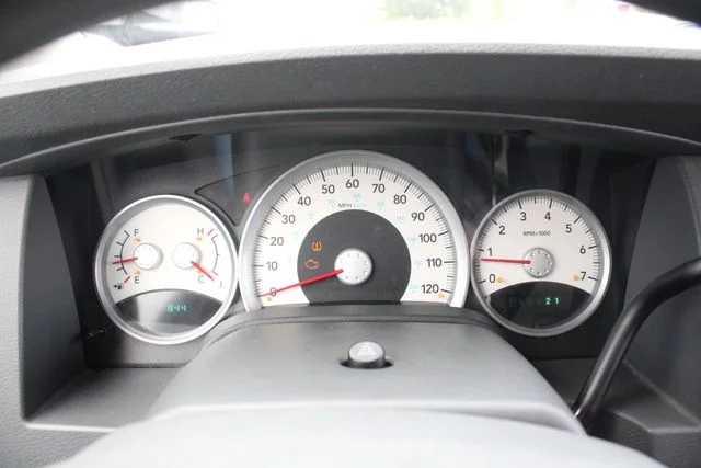Used 2004 Blue Dodge SLT image 9
