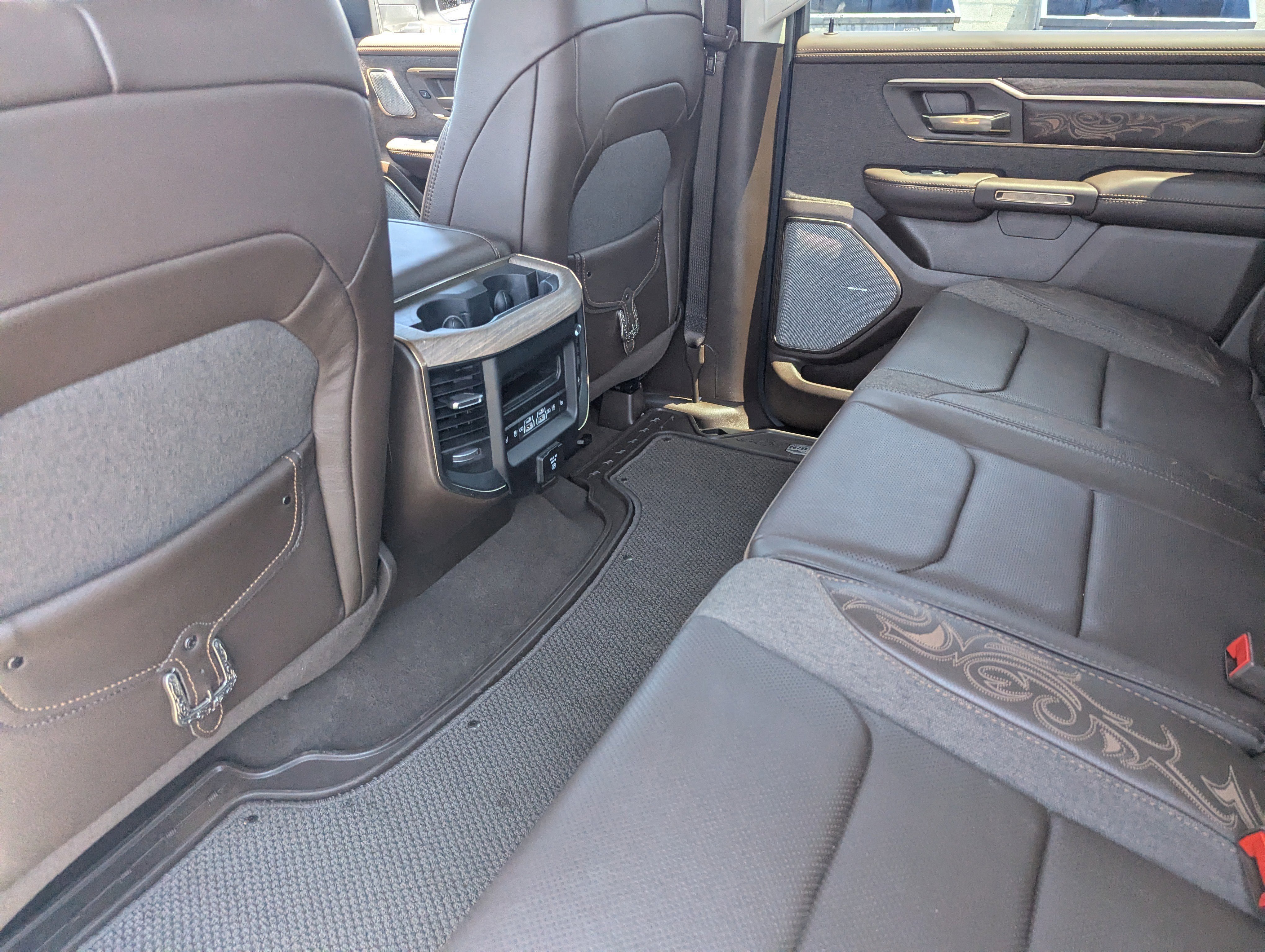 2025 RAM Ram 1500 Pickup Limited Longhorn - Photo 11