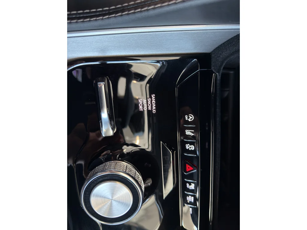 New 2026 Velvet Red Pearlcoat (DISC) Jeep Limited Altitude image 37