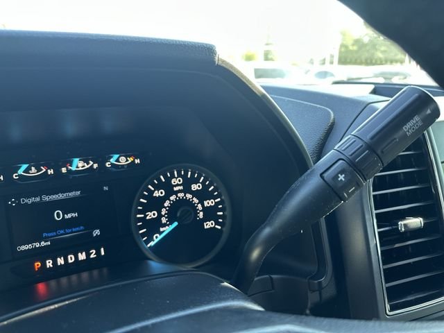 Used 2019 Black Ford XLT image 23