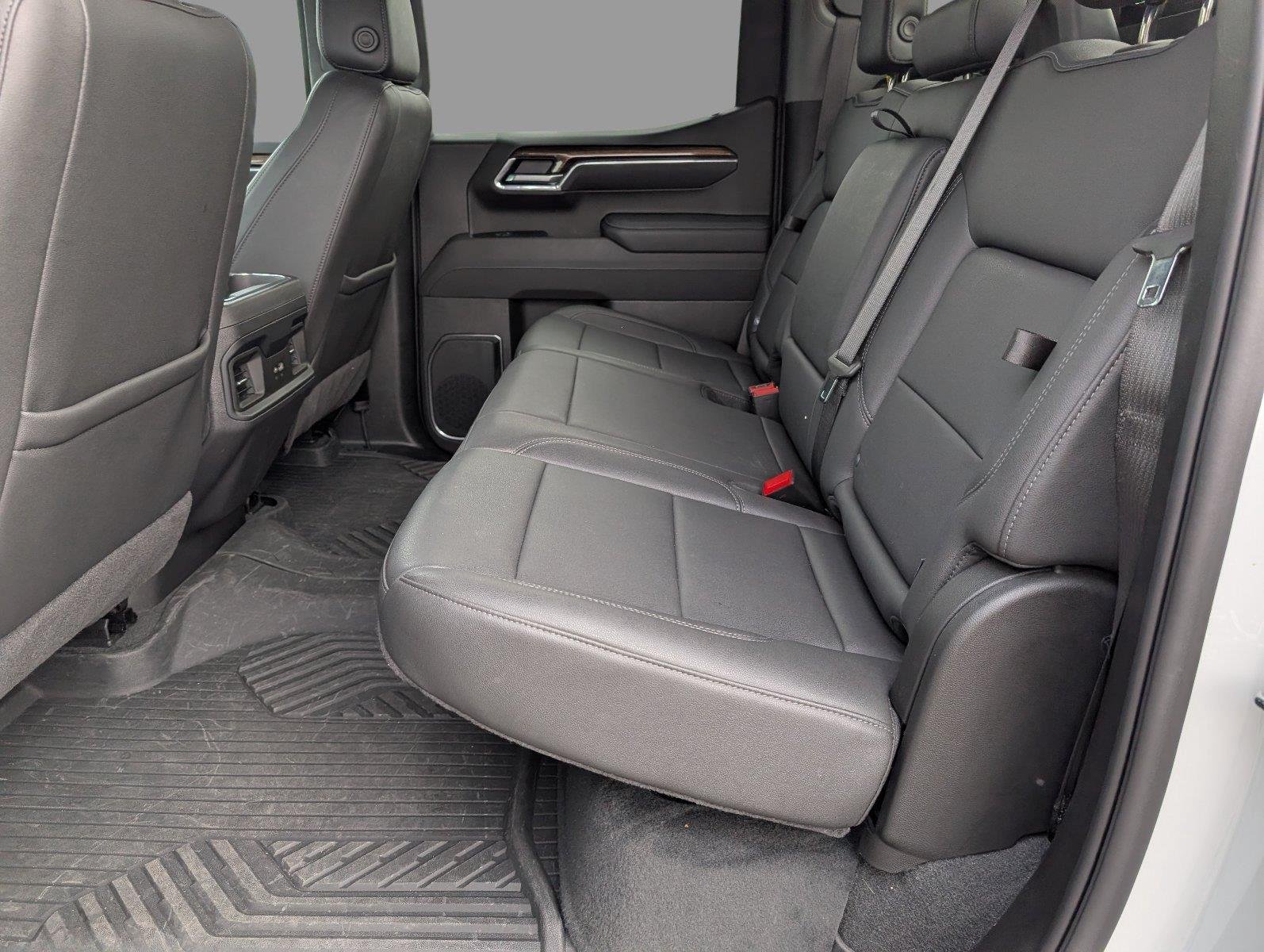 Used 2025 Summit White Chevrolet LT Trail Boss image 34
