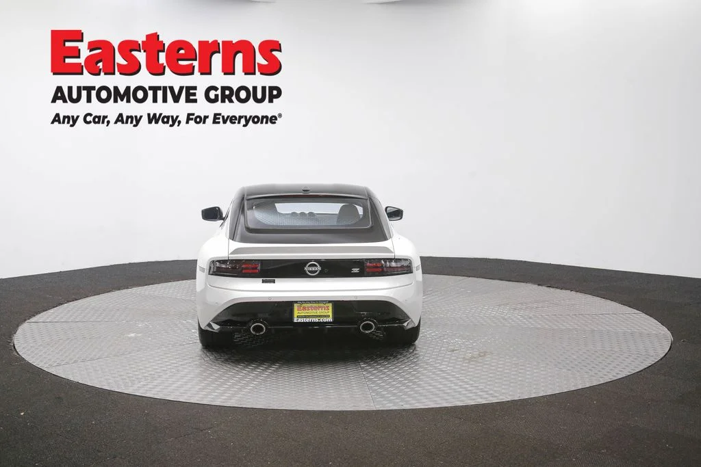 Used 2025 White Nissan Performance image 34
