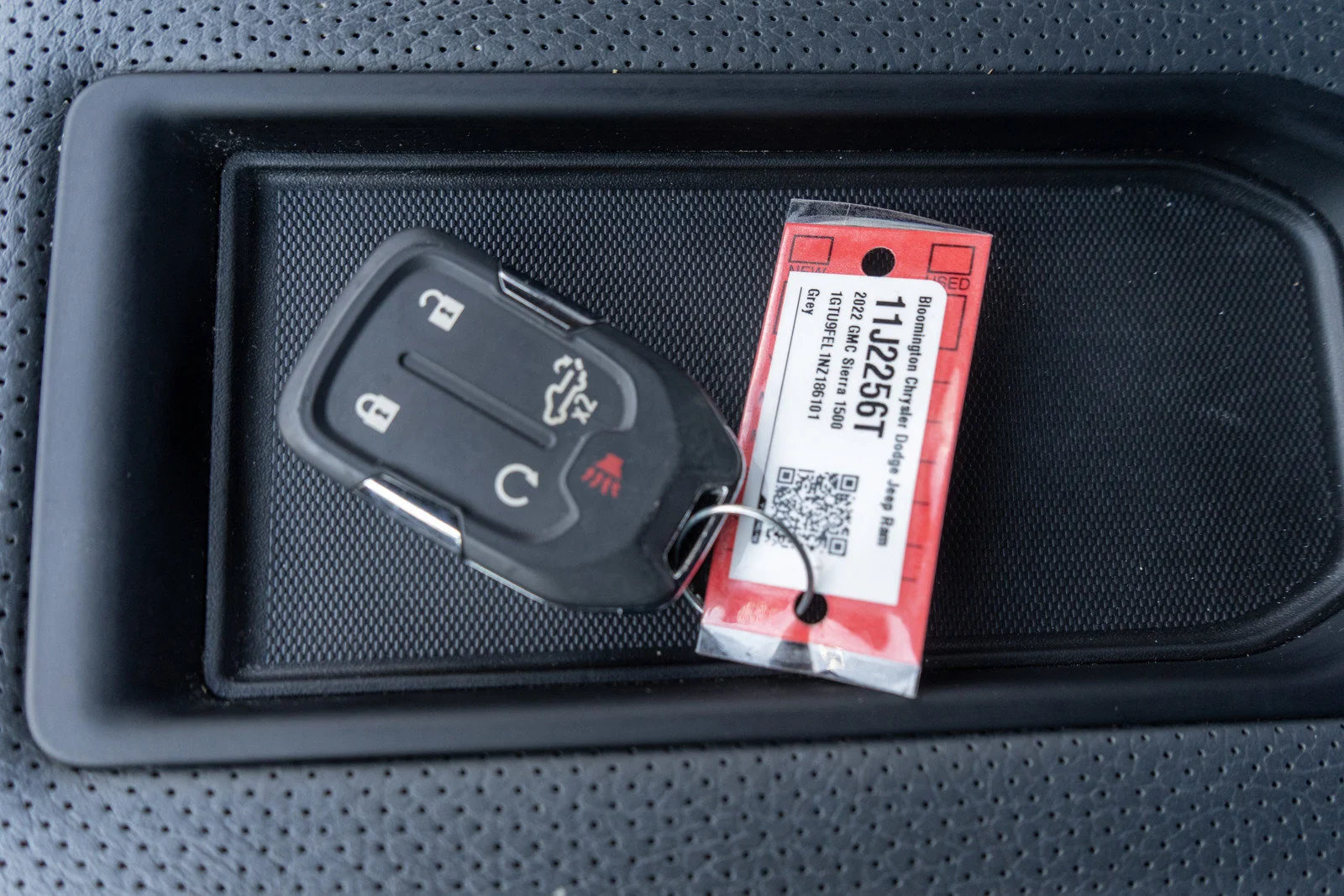 Used 2022 Satin Steel Metallic GMC Denali image 31
