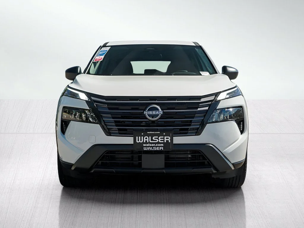 New 2026 Glacier White Nissan S image 2