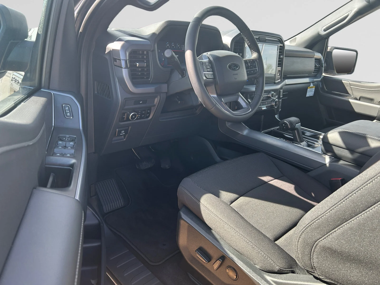 New 2026 Carbonized Grey Metallic Ford XLT image 13