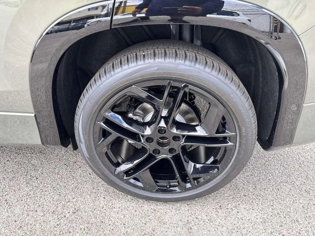 New 2026 Green Volkswagen 2.0T SE R-Line Black image 6