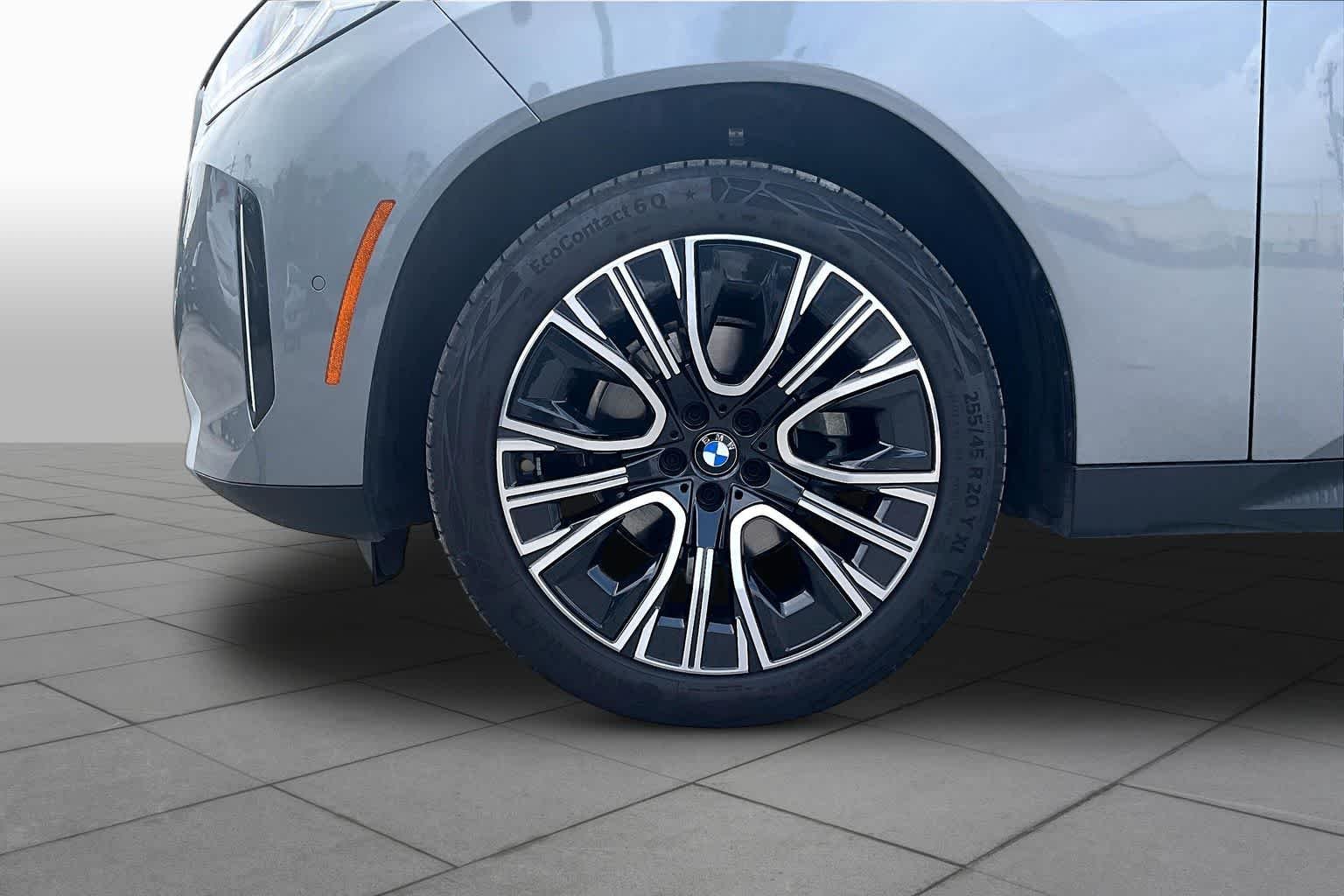 Used 2026 Skyscraper Grey Metallic BMW 30 xDrive image 10