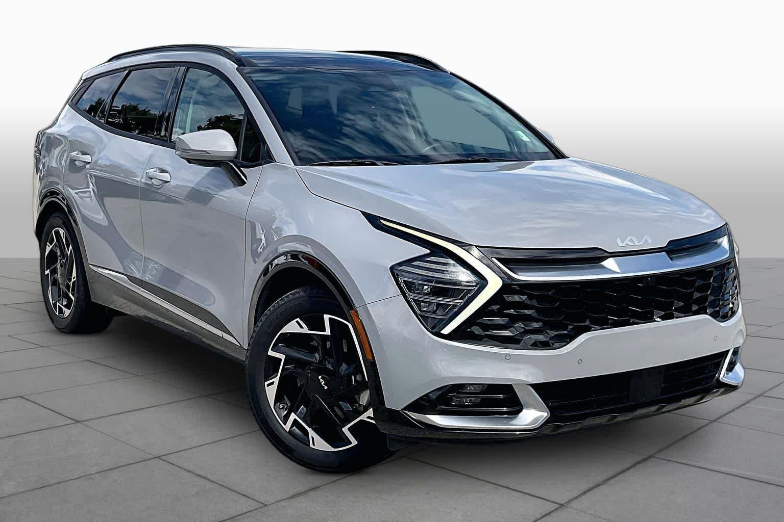 Used 2023 Wolf Gray Kia SX-Prestige image 3