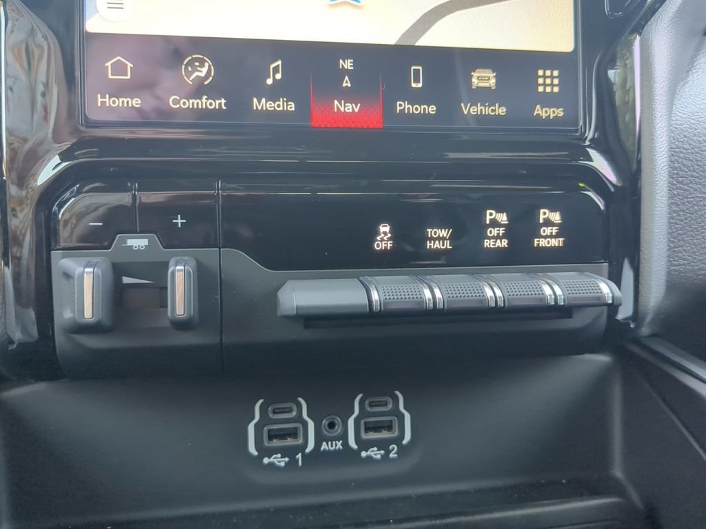 Used 2022 Patriot Blue Pearlcoat Ram Laramie image 28