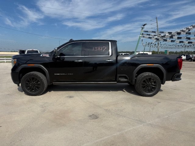 Used 2021 Ebony Twilight Metallic GMC Denali image 2