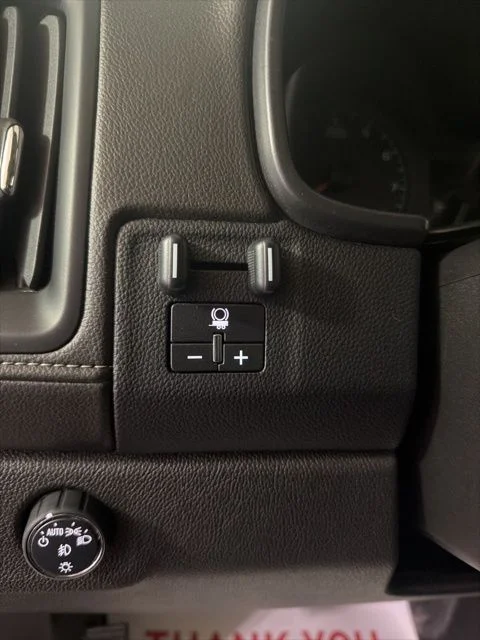 Used 2022 Summit White GMC Elevation image 21