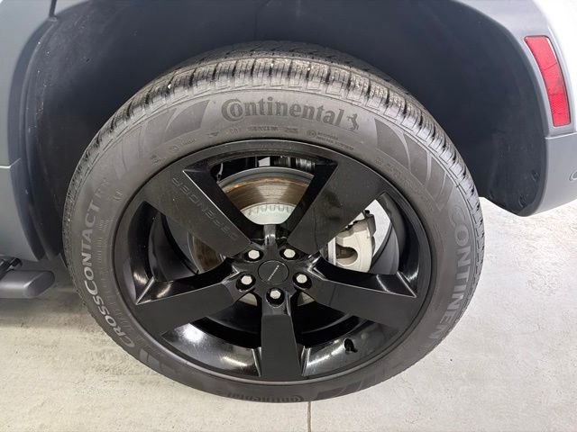 Certified Used 2026 Fuji White Land Rover S image 36