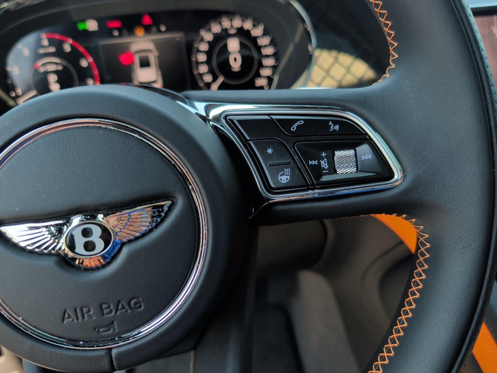 Used 2025 Anthracite Satin by Mulliner Bentley S Black Edition image 24