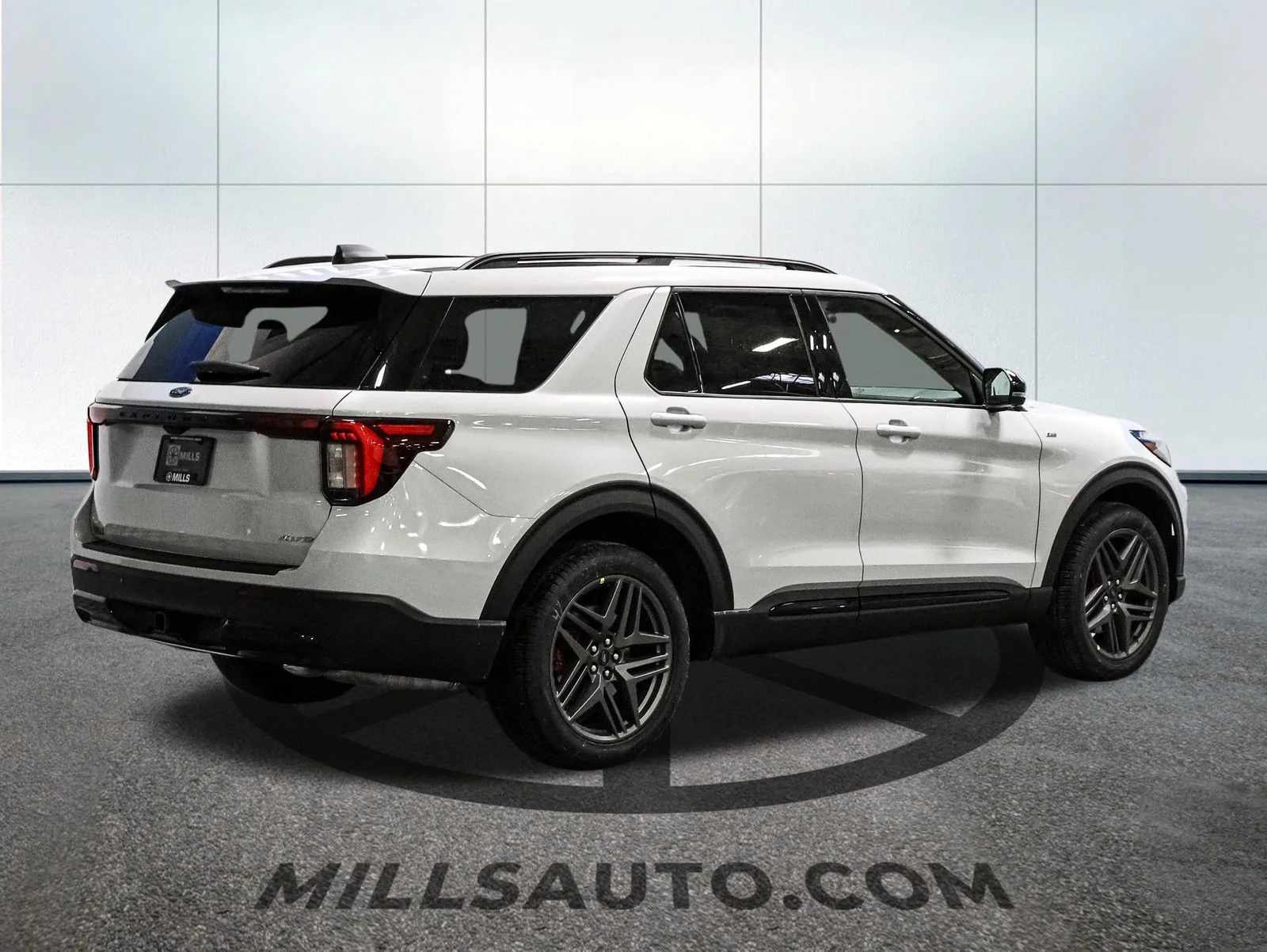 2026 Ford Explorer ST-Line - Photo 8