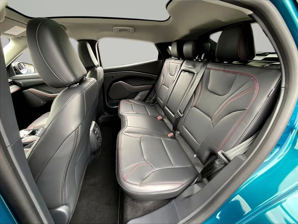 New 2026 Adriatic Blue Metallic Ford Premium image 31