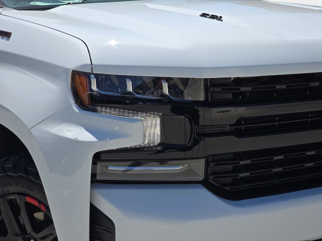 Used 2021 White Chevrolet RST image 33