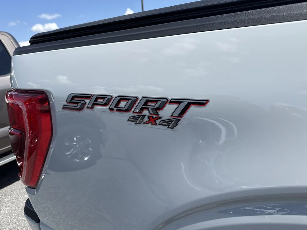 Used 2023 White Ford XLT image 18