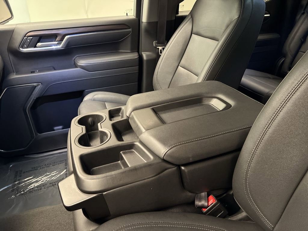 2025 GMC Sierra 1500 SLT - Photo 20