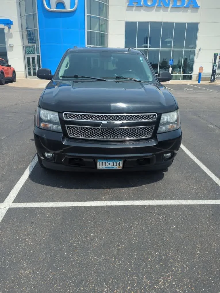 Used 2008 Black Chevrolet LTZ image 3