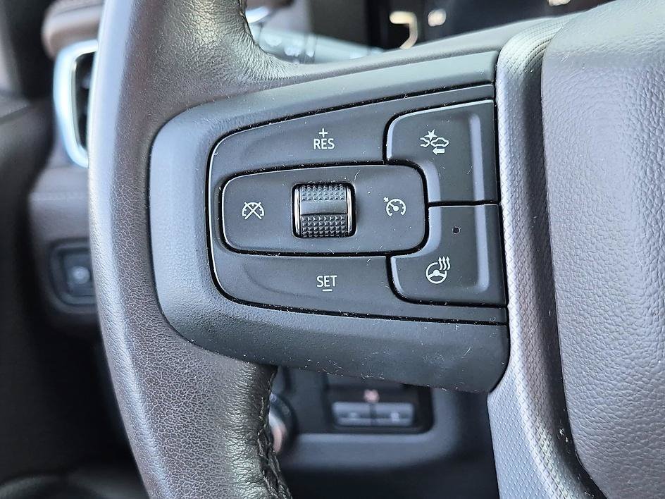 Used 2022 White Frost GMC Denali image 17