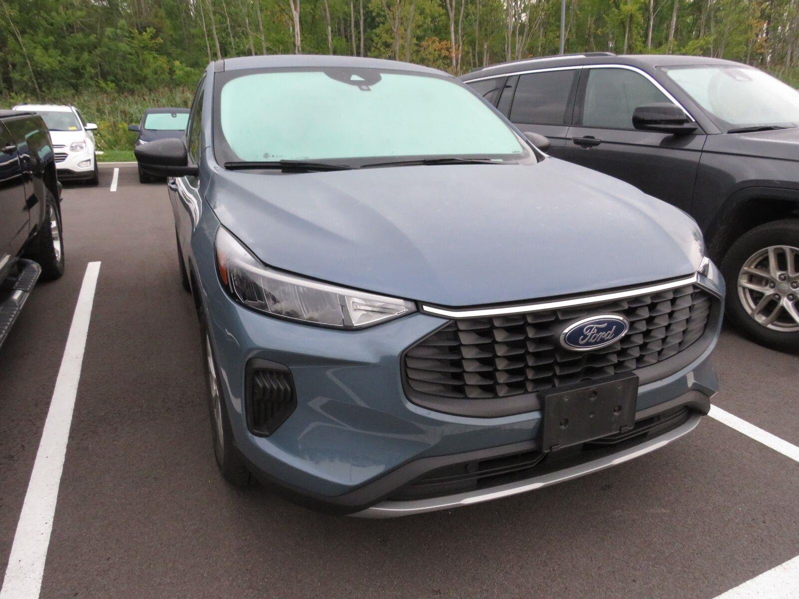 Used 2023 VAPOR BLUE METALLIC FORD TRUCK  image 2