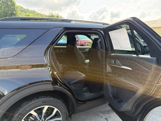 New 2026 Agate Black Metallic Ford ST-Line image 42