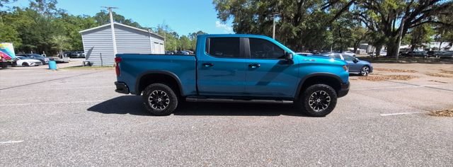 Used 2022 Blue Chevrolet ZR2 image 34