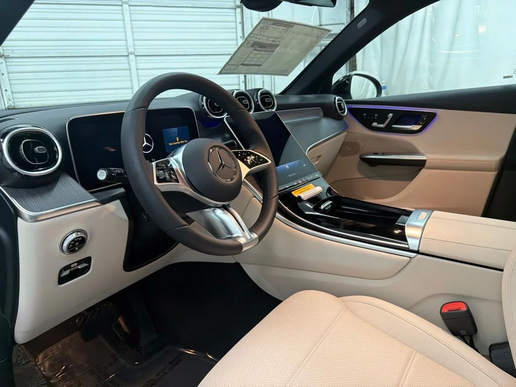 New 2027 Black Mercedes-Benz GLC 300 image 13