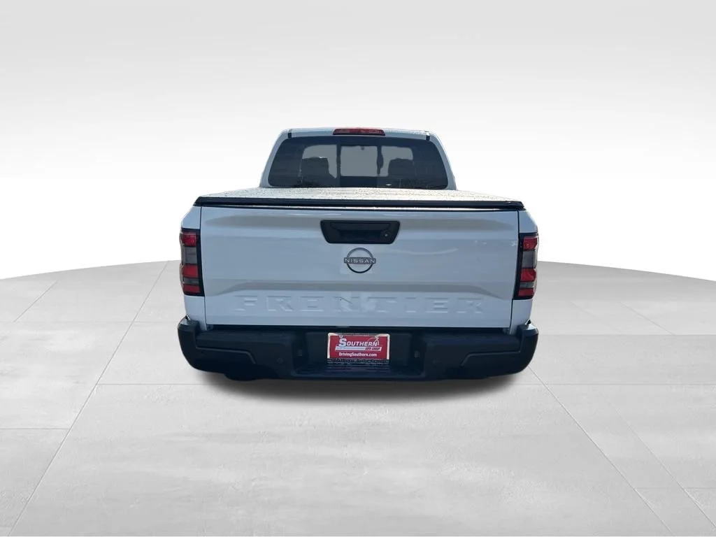 New 2026 Glacier White Nissan King Cab® S image 3