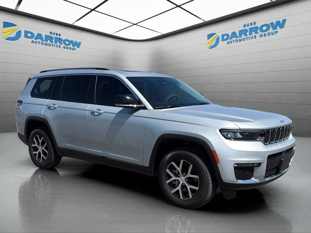 Certified Used 2023 Silver Jeep Limited image 7