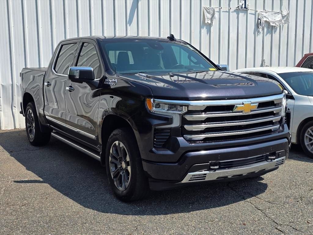 Used 2023 Gray Chevrolet High Country image 9