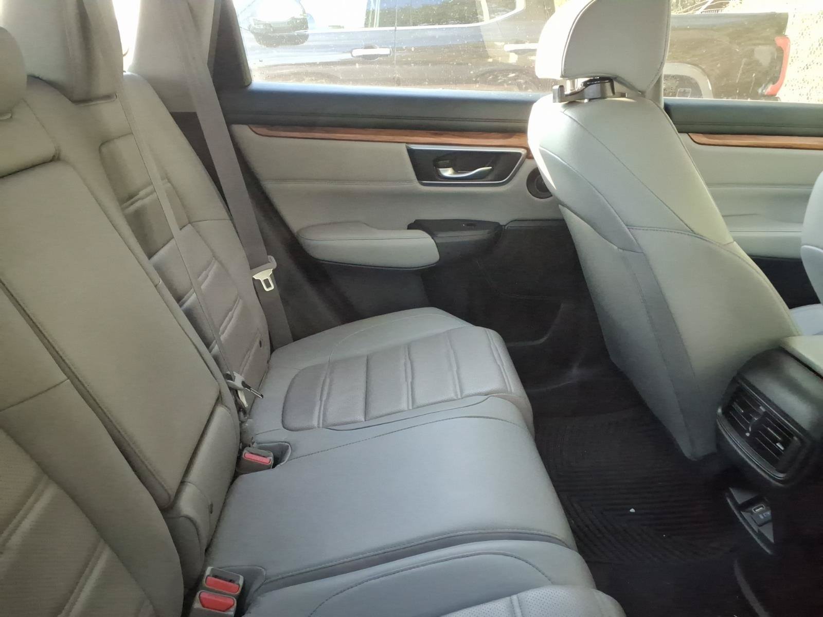 Used 2017 Lunar Silver Metallic Honda EX-L image 11