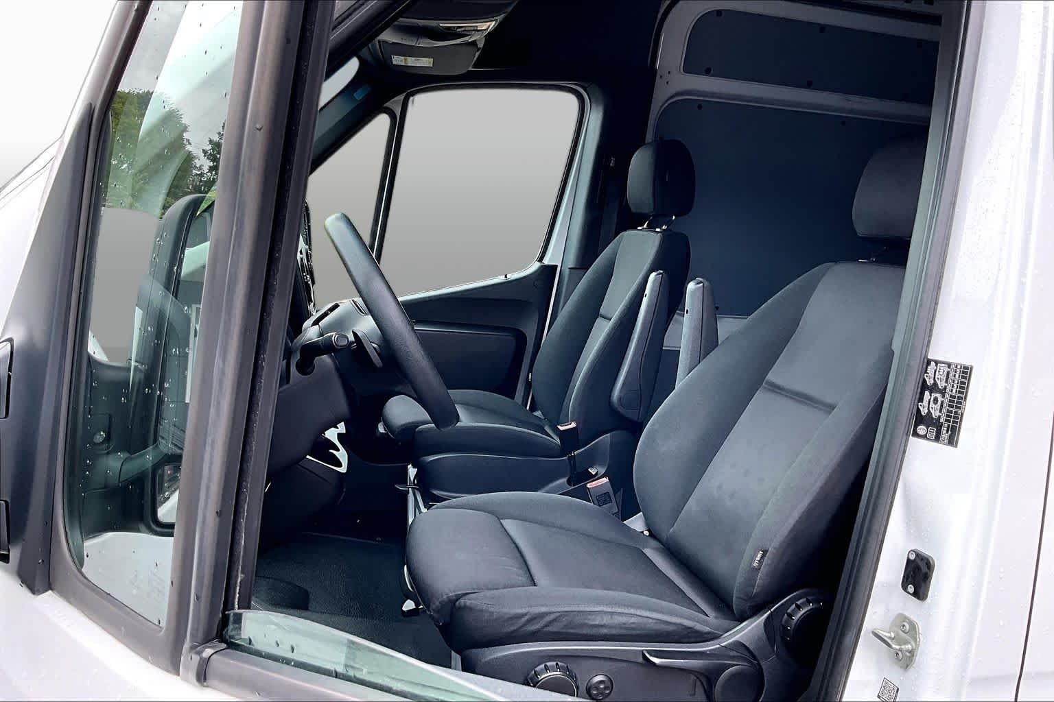 2023 Mercedes-Benz Sprinter Cargo Van Base - Photo 8