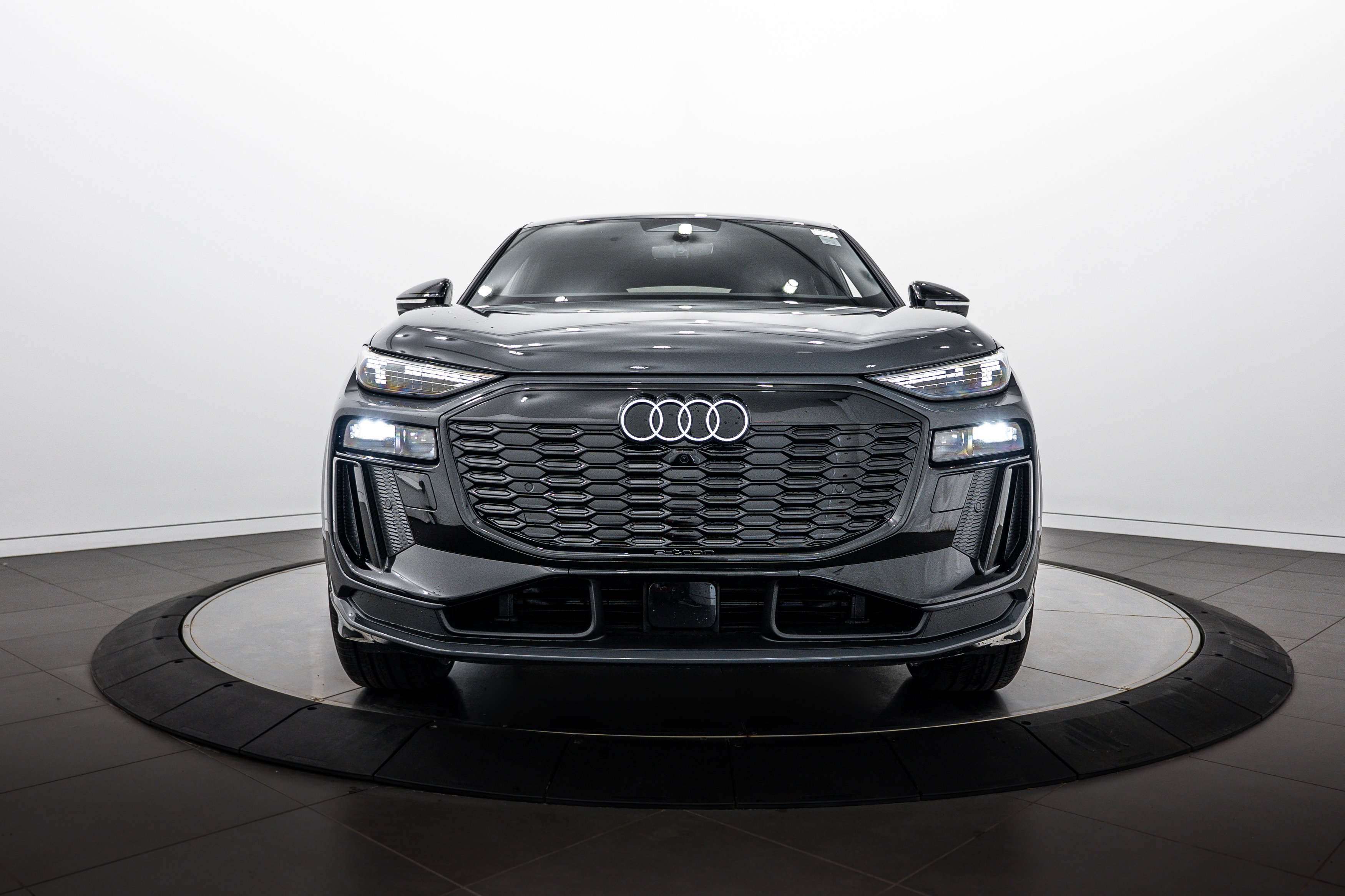 New 2027 Gray Audi Premium Plus image 25