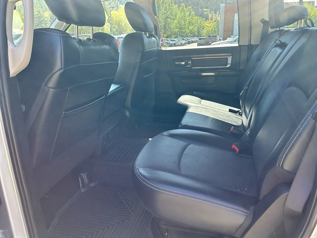 Used 2017 Silver Ram Laramie image 12