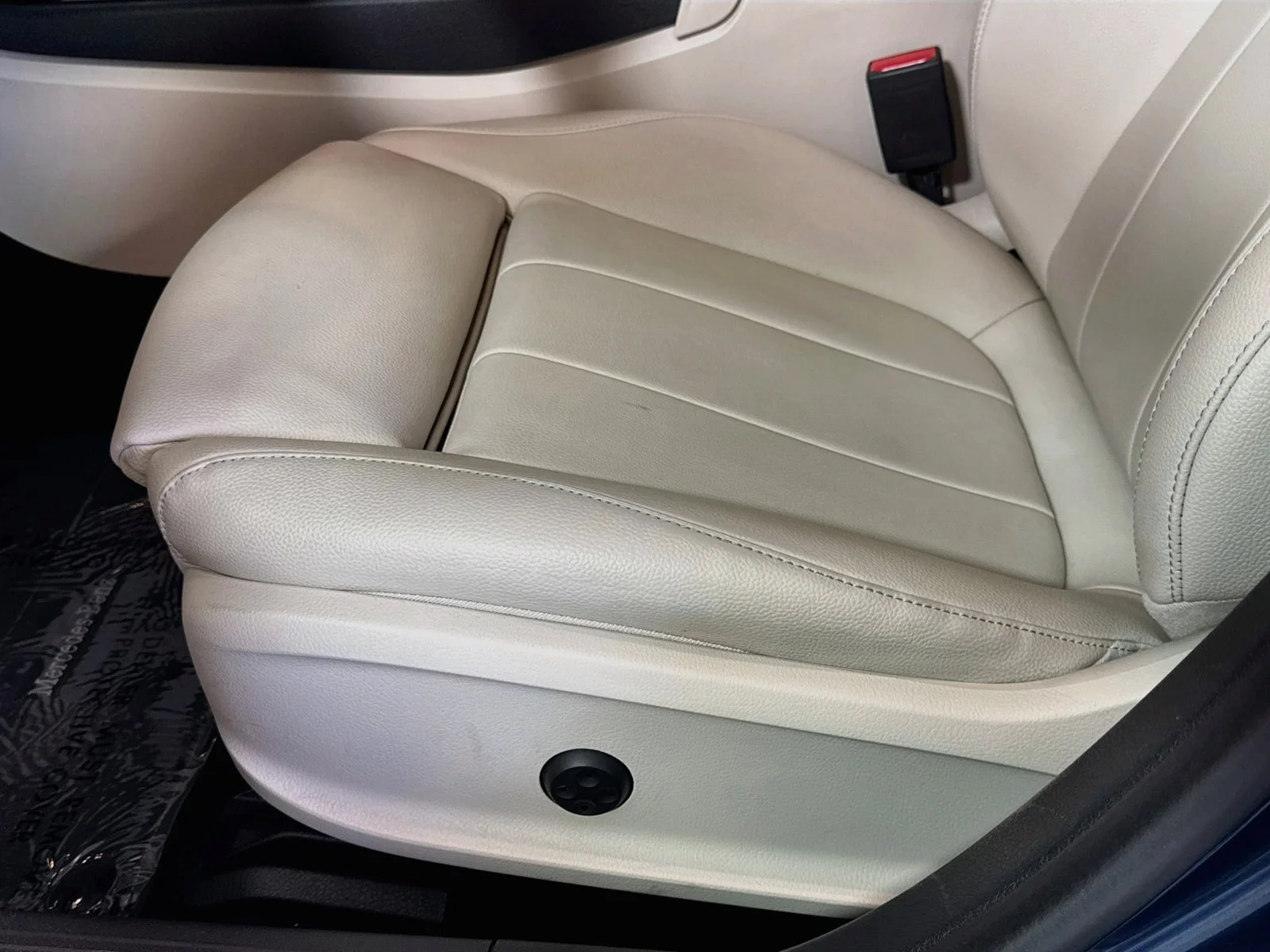 Used 2019 Denim Blue Metallic Mercedes-Benz A 220 image 12