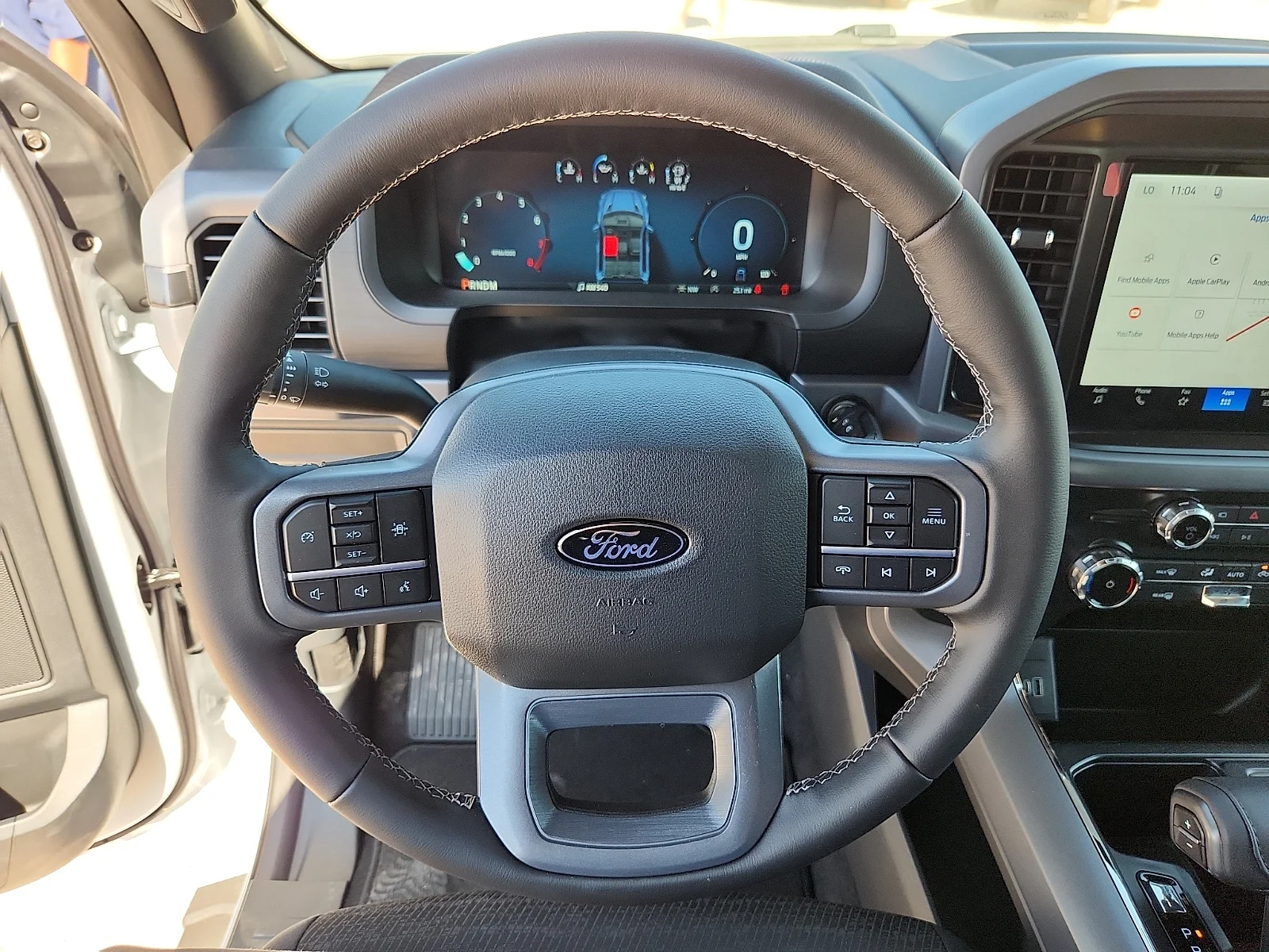 New 2026 Oxford White Ford XLT image 21