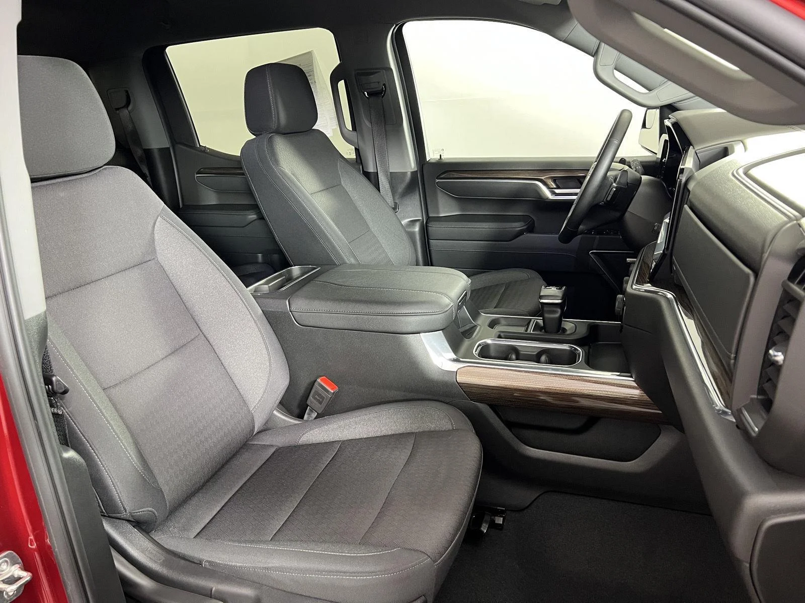 Used 2025 Radiant Red Tintcoat Chevrolet RST image 21