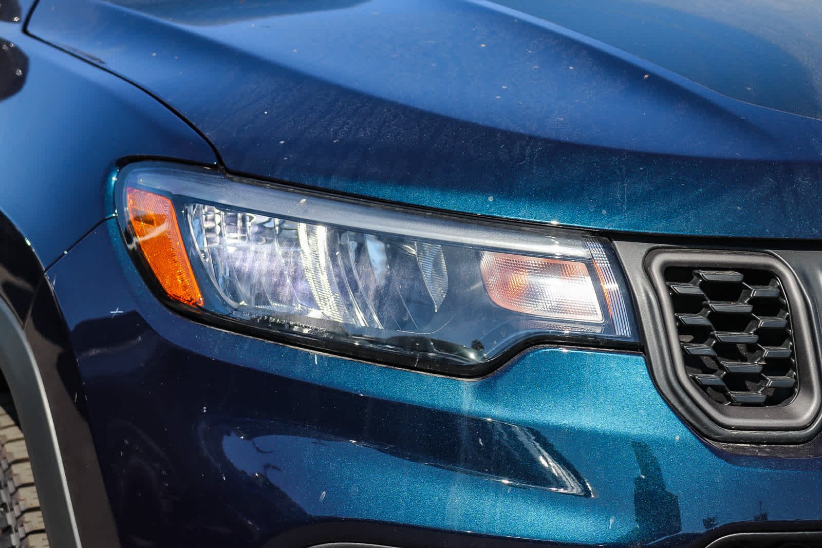 New 2026 Fathom Blue Pearl-Coat Exterior Paint Jeep Trailhawk image 8