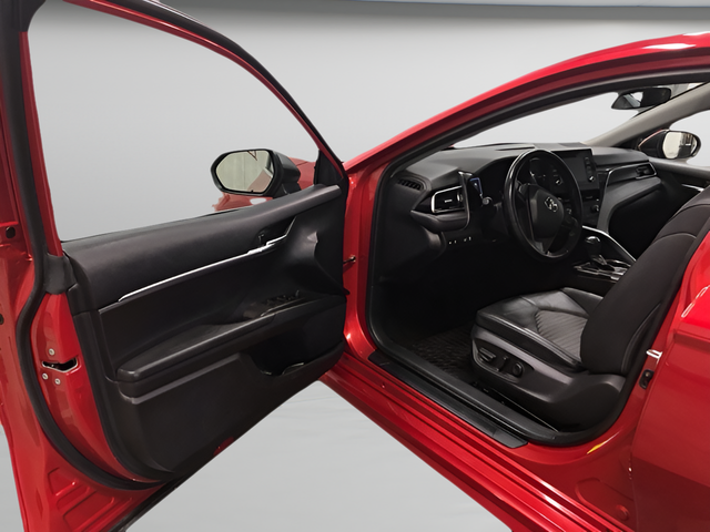 Used 2022 Red Toyota SE image 13