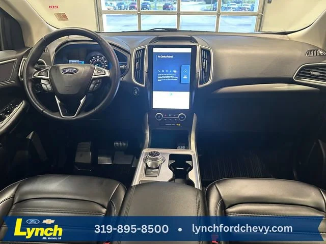 Used 2024 Gray Ford SEL image 8