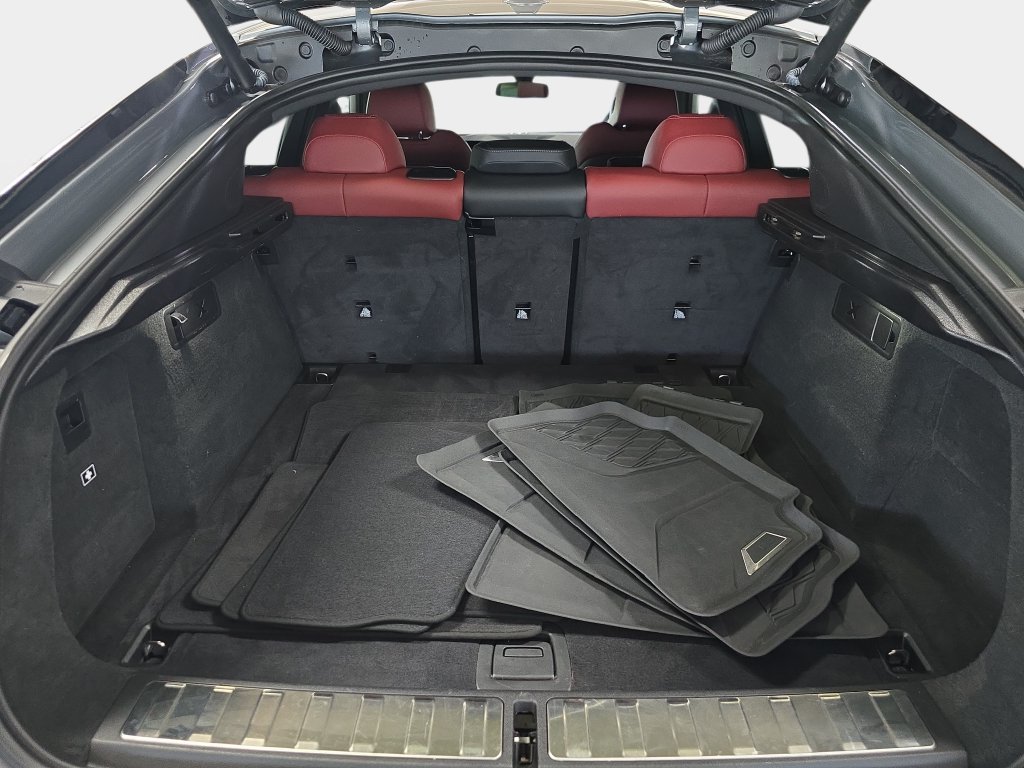 Used 2024 Skyscraper Gray Metallic BMW xDrive40i image 30