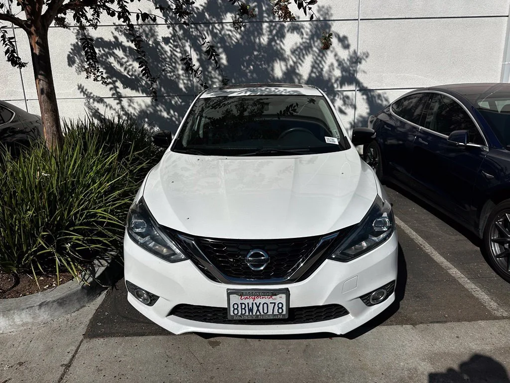 Used 2017 White Nissan SR image 7