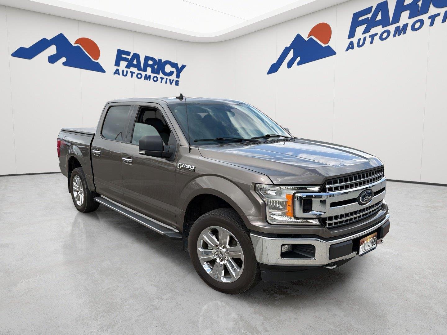 Used 2020 Stone Gray Ford XLT image 2
